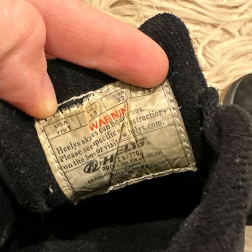Heelys skating sneakers size 1